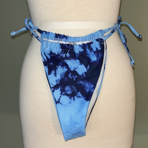 Blue and light blue bathing swim suit set. Top medium bottom large string ties - Picture 4 of 11